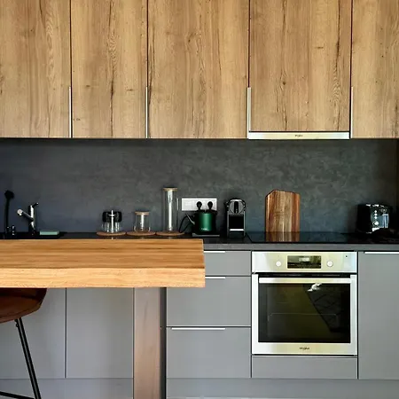 Urban With Balcony 아파트 프라하