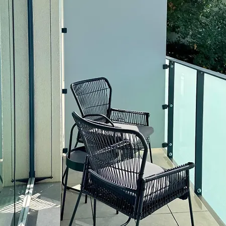 Appartamento Urban With Balcony *