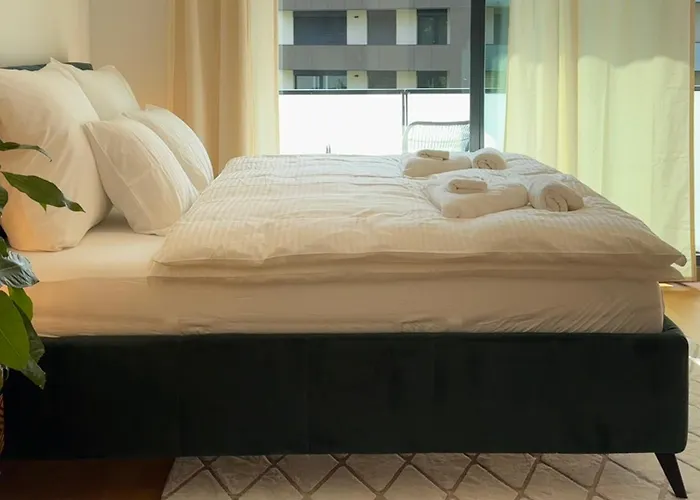 דירה Urban With Balcony *