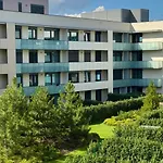 Apartment Urban With Balcony Prag